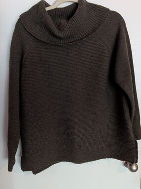 Ariat Chocolate Brown Cowl Neck Sweater Size Medium